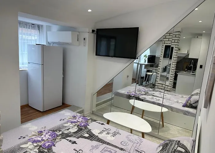 公寓 Lovely In 布尔加斯